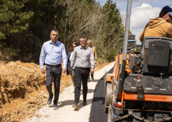Општина Битола: Во тек асфалтирање на патот кон црквата во Ротино