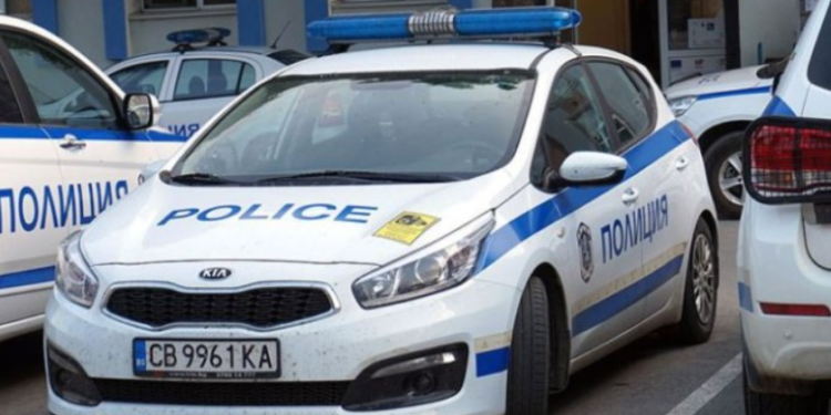 Бугарската полиција откри плажа со канабис во стар руник за цинк, тројца уапсени, а по еден се трага