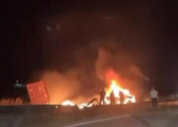 Трагедија кај Радишани: Автомобил се запали по судир со камион, четворица мртви