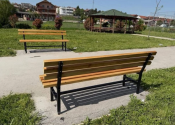 Паркот во Ченто со нова урбана опрема, осветлување и модерен лик