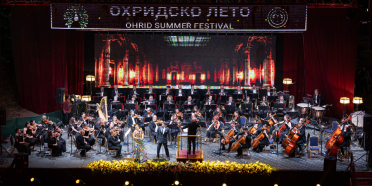 Во античкиот театар, синоќа отворено 66. издание на „Охридско лето“