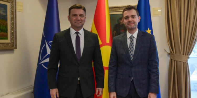 Нова расправија меѓу Османи и Муцунски околу патот кон Европската Унија