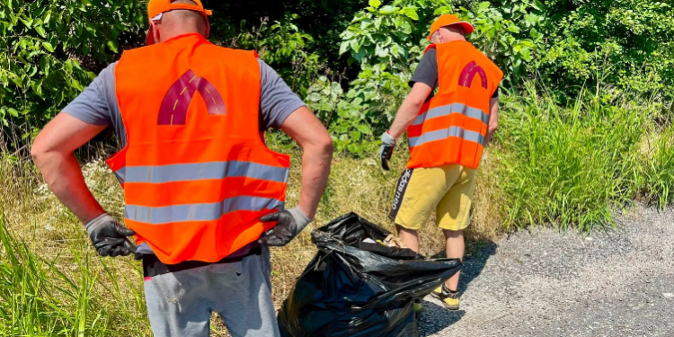 Осудени лица ангажирани во акција за почисти патишта низ државата